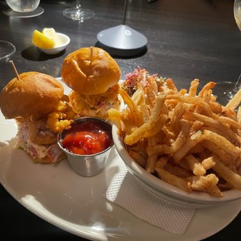 The Clam - Fried Clam & Lobster Sliders - Seafood Near Me - New York, New York The Clam - Fried Clam & Lobster Sliders - Seafood Near Me - New York, New York