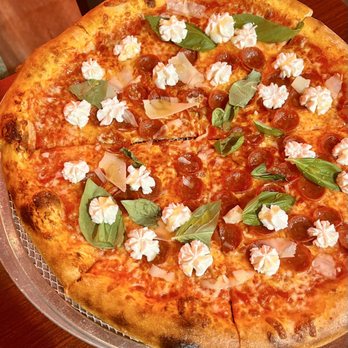 Zazas Pizzeria - HOT HONEY PEPPERONI PIE - Pizza Near Me - Chicago, Illinois Zazas Pizzeria - HOT HONEY PEPPERONI PIE - Pizza Near Me - Chicago, Illinois