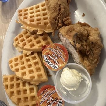 Doug's Place - Chicken and Waffles - Breakfast & Brunch Near Me - Castro Valley, California
