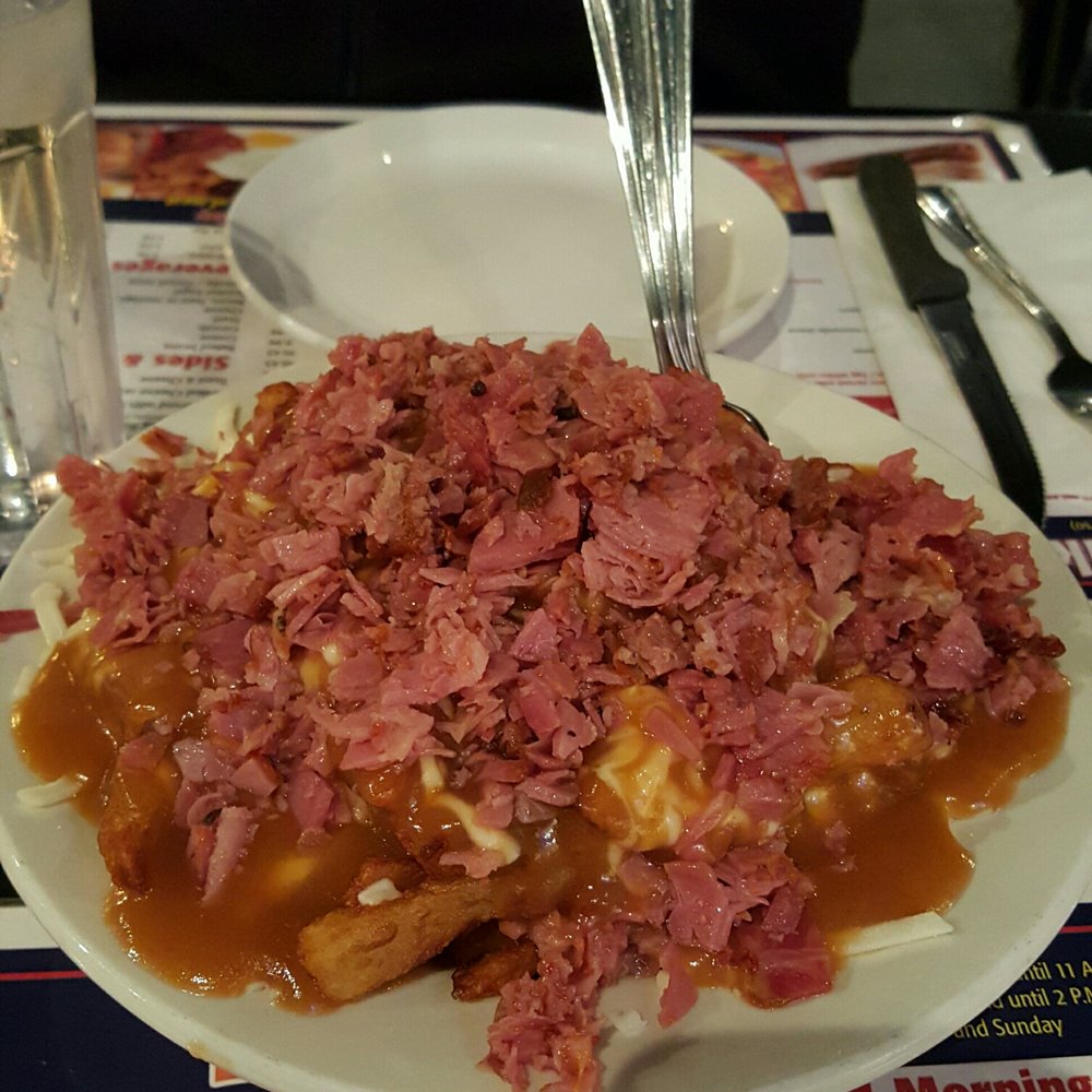 Deli Planet - Smoked meat poutine......is there anything better?? - Delis Near Me - Montreal, Quebec Deli Planet - Smoked meat poutine......is there anything better?? - Delis Near Me - Montreal, Quebec