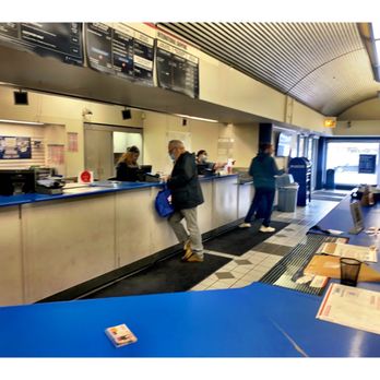 USPS - Busy Day before Christmas @ USPS 3024 N Ashland Ave, Chicago, IL 60657. Quick & Nice Service. Cool! - Post Offices Near Me - Chicago, Illinois USPS - Busy Day before Christmas @ USPS 3024 N Ashland Ave, Chicago, IL 60657. Quick & Nice Service. Cool! - Post Offices Near Me - Chicago, Illinois