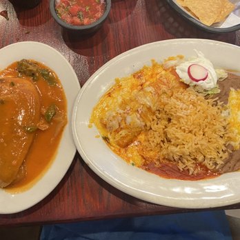 El Sombrero - Chile Relleno & enchilada plate - Mexican Near Me - El Monte, California El Sombrero - Chile Relleno & enchilada plate - Mexican Near Me - El Monte, California