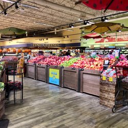 Hannaford Supermarkets - Hannaford Glenville NY. Clean and well kept.