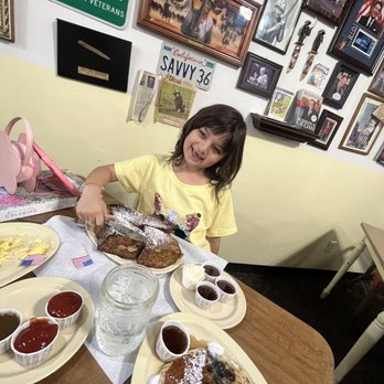 Pappy's Coffee Shop - Blueberry pancakes, and Hawaiian French toast - Breakfast & Brunch Near Me - Bakersfield, California Pappy's Coffee Shop - Blueberry pancakes, and Hawaiian French toast - Breakfast & Brunch Near Me - Bakersfield, California