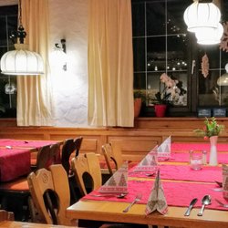Weisses Ross - Es gibt drei rustikal eingerichtete Gasträume.