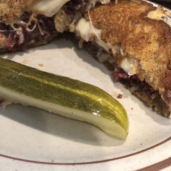 Totem Family Dining - Reuben - Breakfast & Brunch Near Me - Everett, Washington
