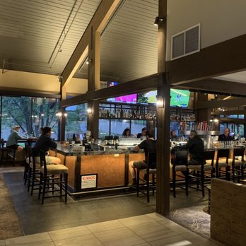 Riverhouse Lodge - Hotels Near Me - Bend, Oregon Riverhouse Lodge - Hotels Near Me - Bend, Oregon