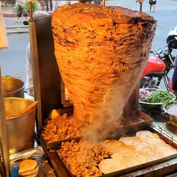 Tacos Las 24 Horas - Trompo - Street Vendors Near Me - Tijuana, BCN Tacos Las 24 Horas - Trompo - Street Vendors Near Me - Tijuana, BCN