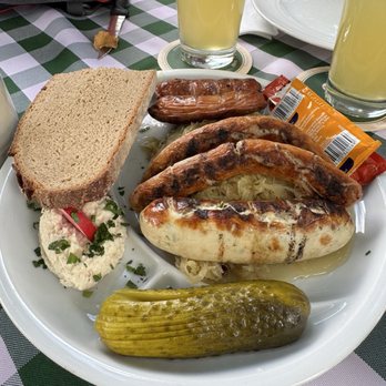 Alte Linde - Triple wurst plate - German Near Me - Regensburg, BY Alte Linde - Triple wurst plate - German Near Me - Regensburg, BY