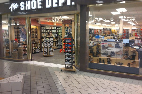 SHOE DEPT ENCORE 480 Mayberry Mall Mount Airy North Carolina 