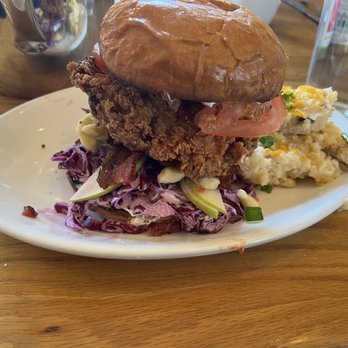 Chow - Fried chicken Sammy - Breakfast & Brunch Near Me - Bend, Oregon