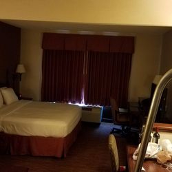 Auburn Place Hotel & Suites