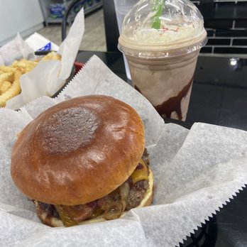 Burger Bite - Cowboy burger cooked perfectly with a rich and creamy chocolate shake - Burgers Near Me - Chicago, Illinois