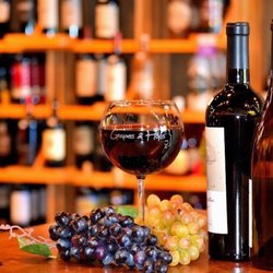 Grapes & Hops - Wine tasting.