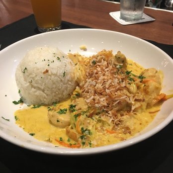 Maggie McFly's - New American Near Me - Virginia Beach, Virginia