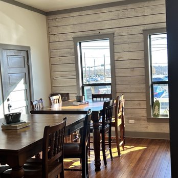 1914 Coffee House - Seating - Coffee & Tea Near Me - Temple, Texas