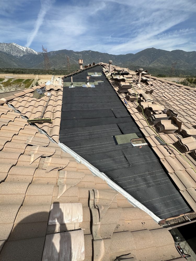 Slide of Sapphire Roofing