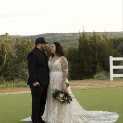 Dearly Beloved Floral & Gifts - Wedding bouquet