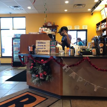 BIGGBY COFFEE - a woman at the counter - Cafes Near Me - Battle Creek, Michigan BIGGBY COFFEE - a woman at the counter - Cafes Near Me - Battle Creek, Michigan