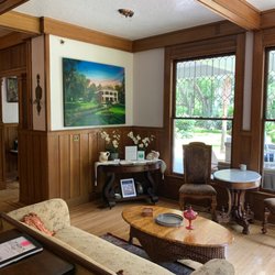 Herlong Mansion - A nice cozy place to relax...