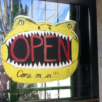 Cabazon Dinosaurs - Gift shop inside Dinny - Museums Near Me - Cabazon, California Cabazon Dinosaurs - Gift shop inside Dinny - Museums Near Me - Cabazon, California