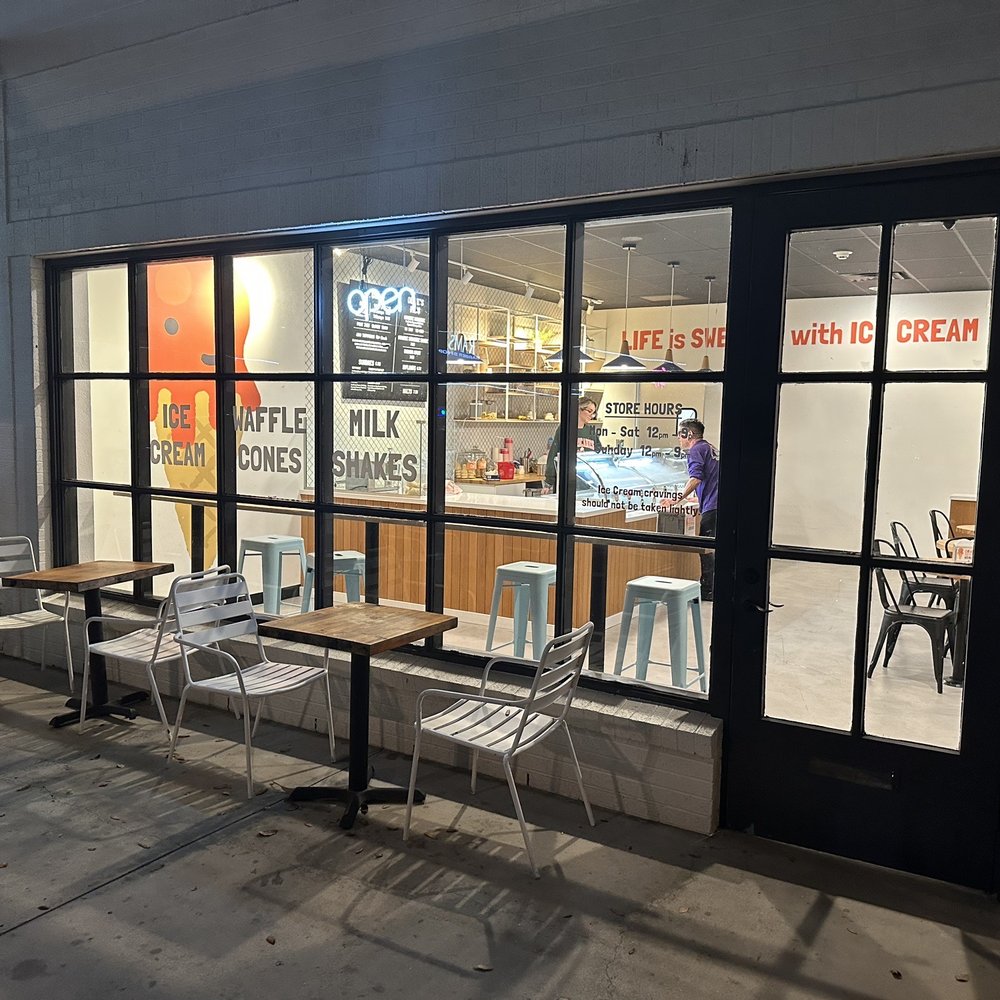 the outside of a restaurant