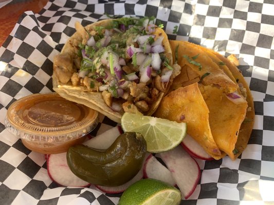 Gio y Los Magos Mexican Grill by null