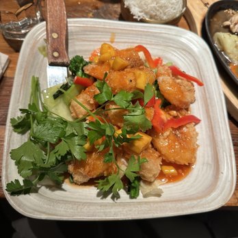 Lemongrass Brooklyn - Mango Shrimp - Thai Near Me - Brooklyn, New York Lemongrass Brooklyn - Mango Shrimp - Thai Near Me - Brooklyn, New York