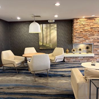 Fairfield by Marriott Inn & Suites Marion - Fresh lobby remake - Hotels Near Me - Marion, Illinois