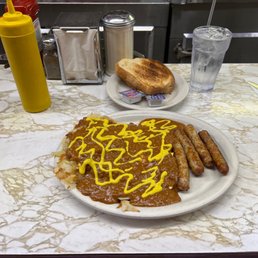 2 eggs and hashbrowns covered in chili with sausage #dulys #detroit #bestdivesaround 2 eggs and hashbrowns covered in chili with sausage #dulys #detroit #bestdivesaround