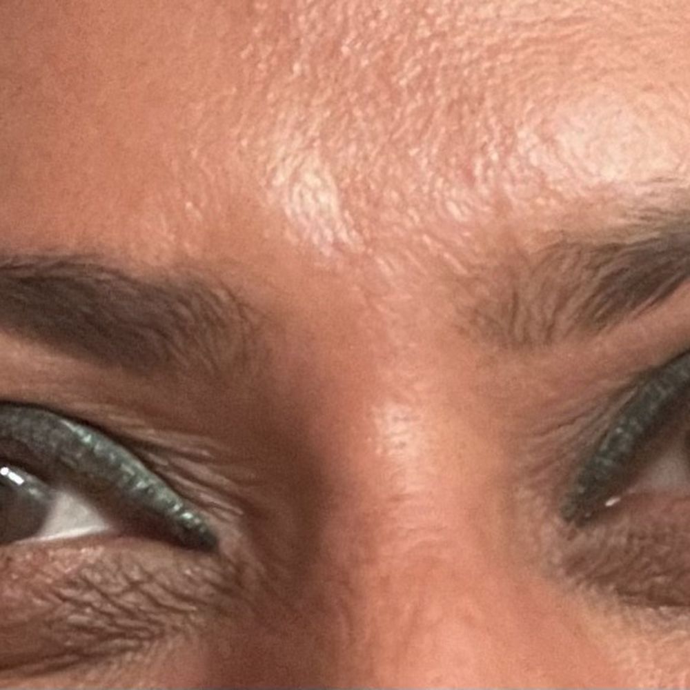Eyebrows after threading Eyebrows after threading