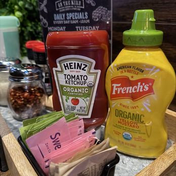 On The Kirb - Organic, healthy ingredients.... On both the menu and the table. - Cocktail Bars Near Me - The Woodlands, Texas