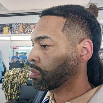 Diamond Cuts Barber Shop - Barbers Near Me - New York, New York