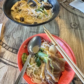 Ji Bei Chuan - Fish Maw Beef Slice Rice Noodle Soup - Noodles Near Me - Sacramento, California Ji Bei Chuan - Fish Maw Beef Slice Rice Noodle Soup - Noodles Near Me - Sacramento, California