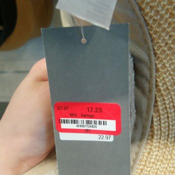 Nordstrom Rack - Sunblock hat price minus 40% - Department Stores Near Me - Mississauga, Ontario