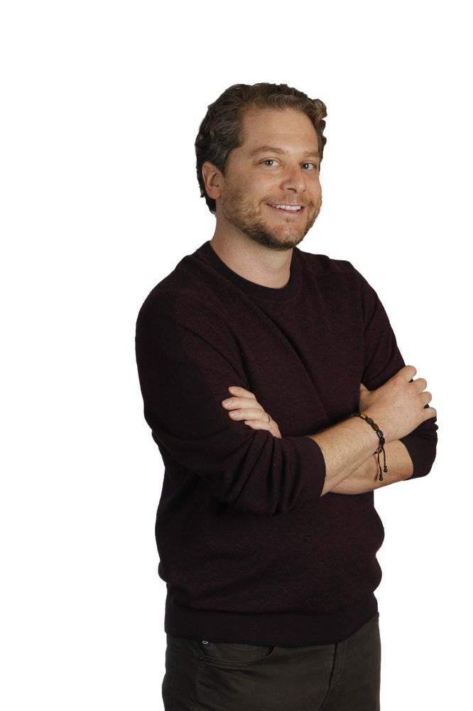 WILLIAM RAVEIS REAL ESTATE Updated August 2024 33 Photos 200 W