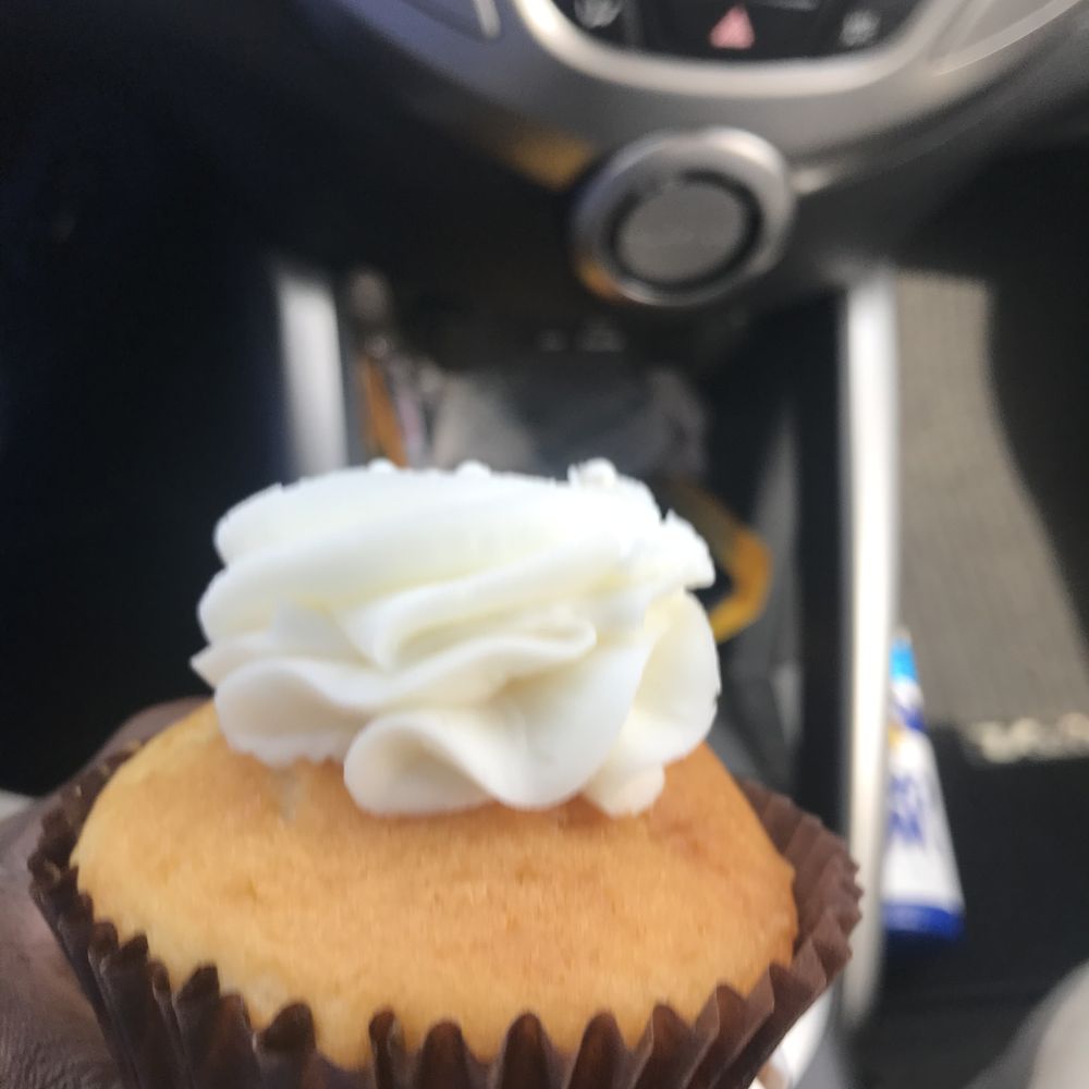 SmallCakes - Richmond - All this cake with a squirt of icing . Smh - Cupcakes Near Me - Richmond, Texas SmallCakes - Richmond - All this cake with a squirt of icing . Smh - Cupcakes Near Me - Richmond, Texas
