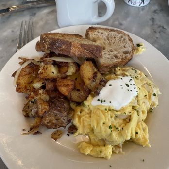 Plow - Dungeness Crab Scramble - Breakfast & Brunch Near Me - San Francisco, California