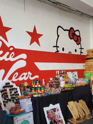 Cookie Wear Showroom Urban Retro by null