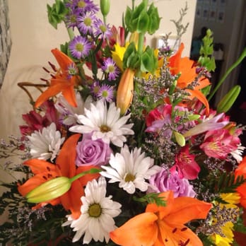 Flower No 5 - They just keep blooming!!! - Florists Near Me - Orlando, Florida