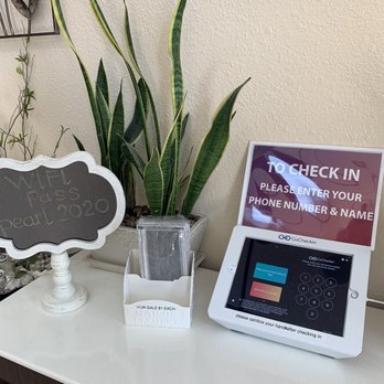 Pearl Nails & Spa - Free Wi-Fi and auto check in - Nail Salons Near Me - Clovis, California