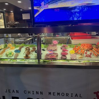 Bob Chinn's Crab House - Seafood Near Me - Wheeling, Illinois