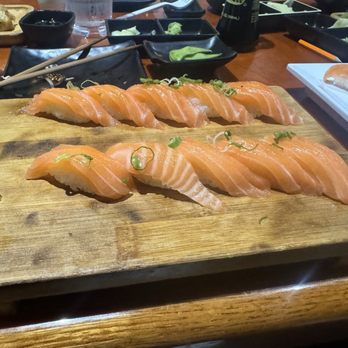 Aikan Sushi & Ramen - Salmon Salmon Classic Sushi - Sushi Bars Near Me - Pasadena, California