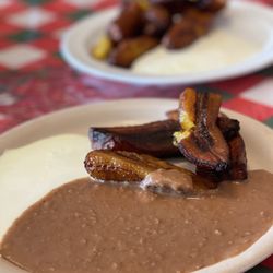 Plátano, Friojoles, Crema (Fried Banana, Beans, & Cream)