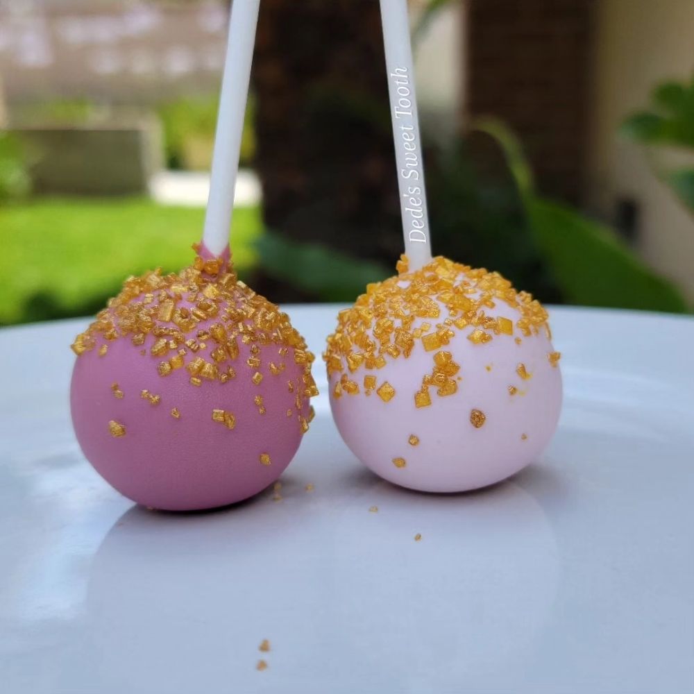 Dede's Sweet Tooth Logo