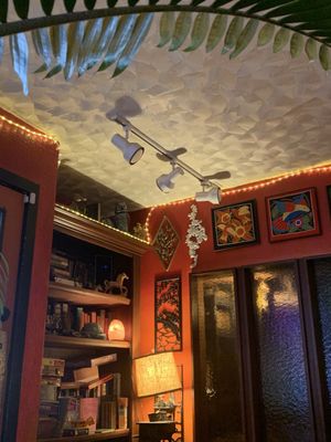 A Muddy Cup Cafe' & Roastery by null