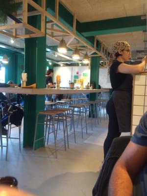 Four Hundred Rabbits: Pizza Restaurant Crystal Palace by null