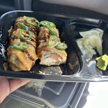 Wokcano - Spicy Salmon Roll - Chinese Near Me - Los Angeles, California Wokcano - Spicy Salmon Roll - Chinese Near Me - Los Angeles, California