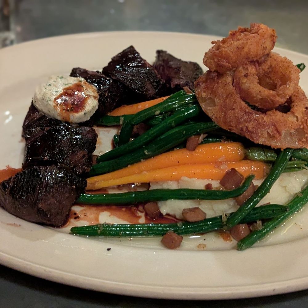 Underwood Bar and Bistro - Hanger Steak - Lounges Near Me - Graton, California Underwood Bar and Bistro - Hanger Steak - Lounges Near Me - Graton, California