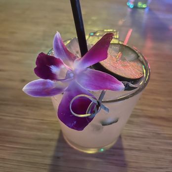 Tonga Hut - Hawaiian Near Me - Palm Springs, California